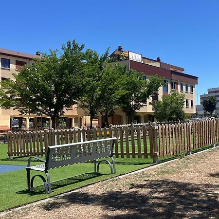 Apartamento Ideal A La Entrada De Salamanca !!! Санта Марта де Тормес Экстерьер фото